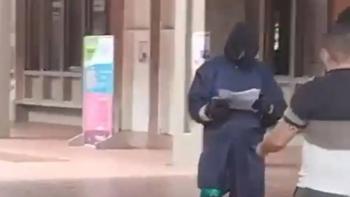 Encapuchados armados ingresan a la Universidad de Antioquia en Medell&iacute;n