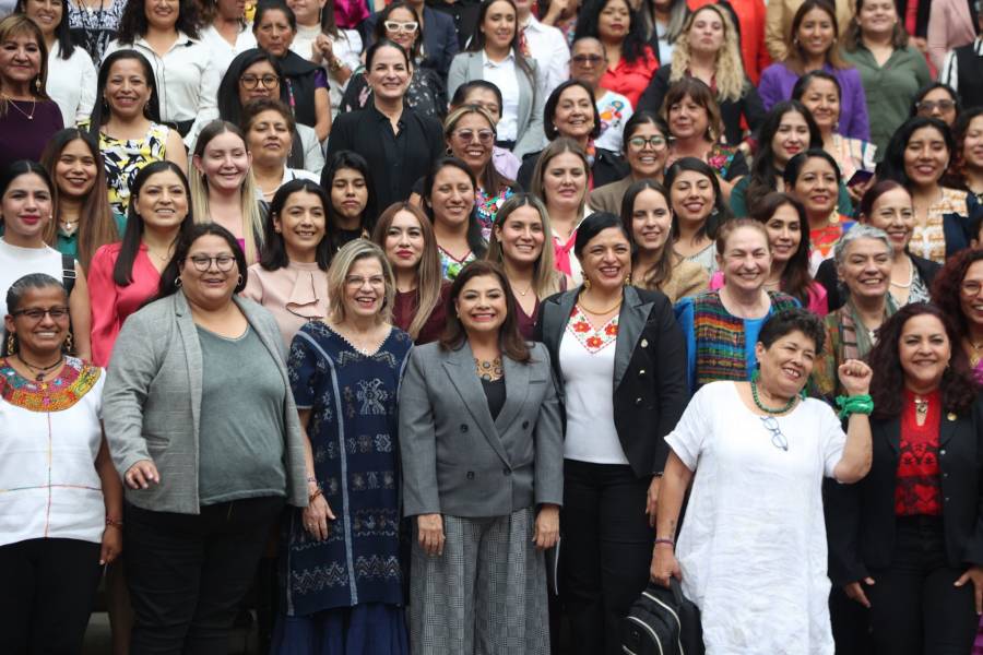 Clara Brugada propone Sistema Público de Cuidados para aliviar carga sobre las mujeres en la CDMX