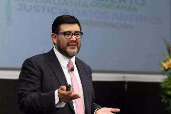 Desmiente asistencia a cena con magistrados y pol&iacute;ticos, Reyes Rodr&iacute;guez Mondrag&oacute;n
