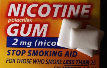 Aumento del uso de parches de nicotina entre jóvenes genera alarma