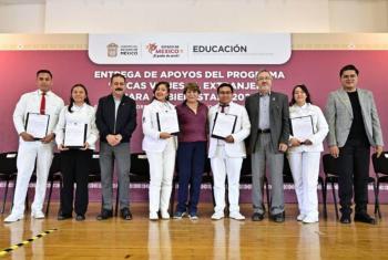 Gobierno del Edomex otorga becas de 350 mil pesos para estudios en el extranjero