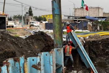 Avanzan obras de construcci&oacute;n de dos c&aacute;rcamos en Chalco