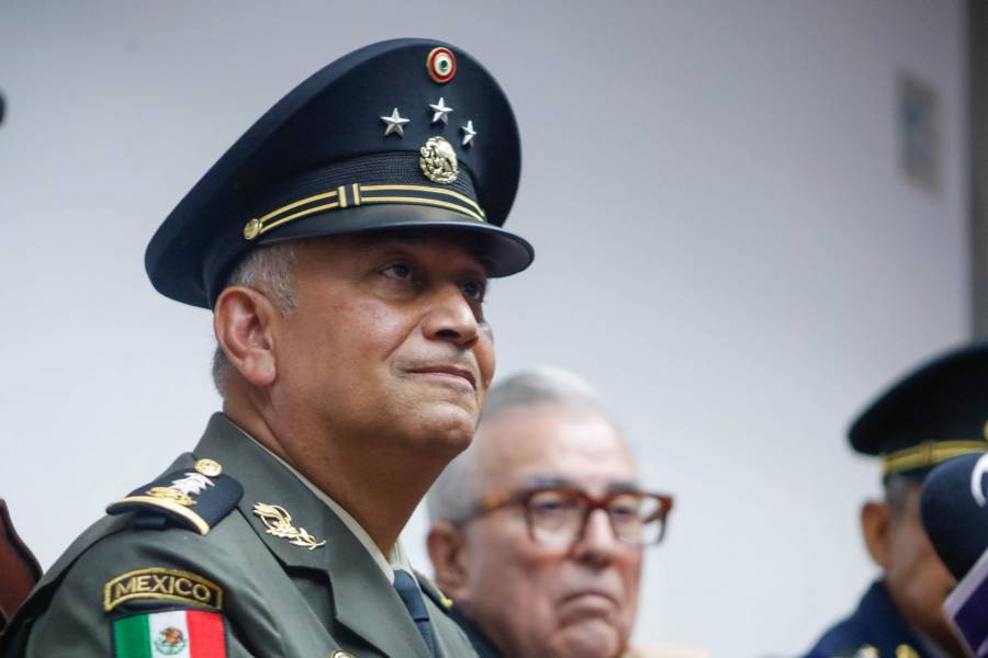 Comandante militar en Sinaloa admite que la paz depende de grupos criminales en medio de ola de violencia