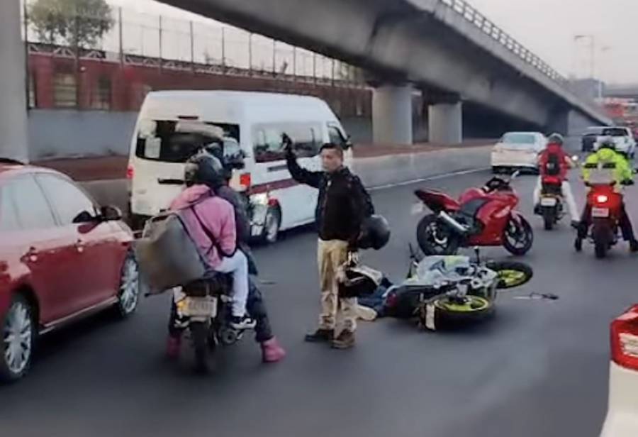 Motociclista fallece tras ser atropellado por tráiler en Insurgentes Norte