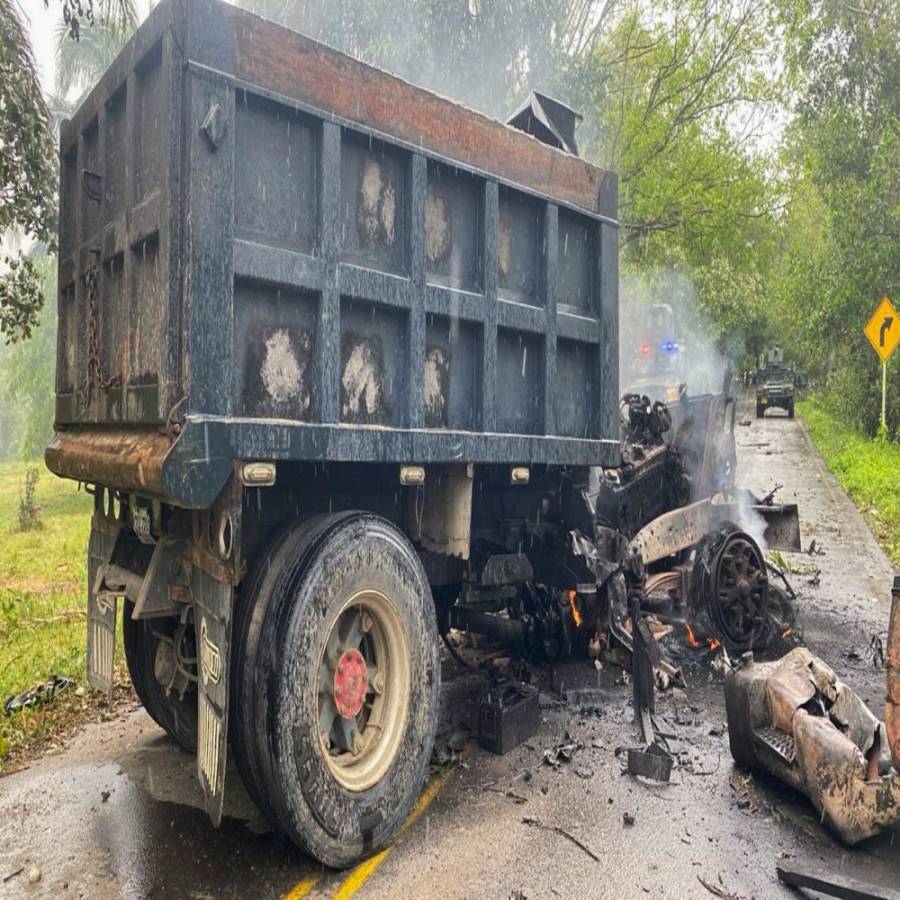 Ataque con explosivos contra base militar causa 27 heridos en Colombia