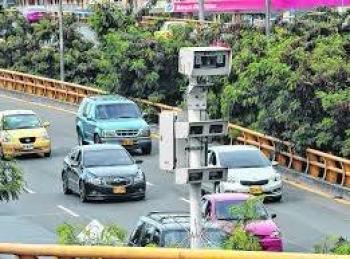 Cali refuerza control vial con c&aacute;maras de fotomultas: Mano dura contra infractores del M&Iacute;O