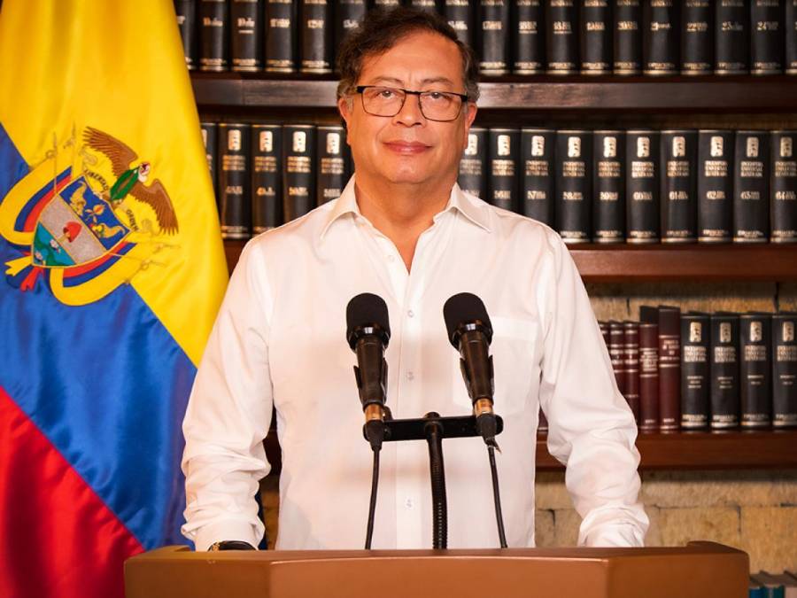 Gobierno de Petro suspende proceso de paz con el ELN tras atentado en Arauca