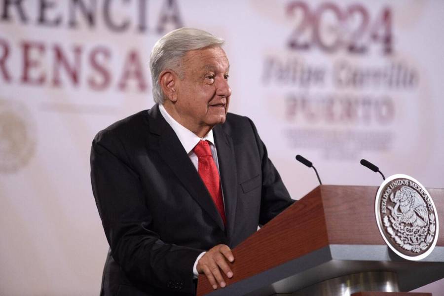 AMLO dice que no hará nada ante acusaciones de García Luna en su contra; y lo retó a mostrar las pruebas