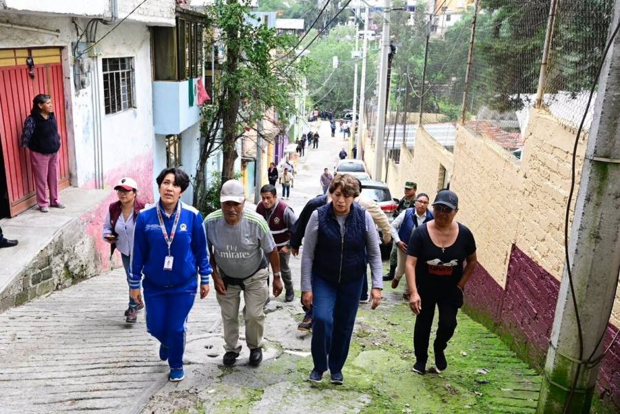 Se reúne Delfina Gómez con familias afectadas en Naucalpan