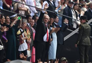 L&oacute;pez Obrador desestima se&ntilde;alamientos en su contra de exsecretario de seguridad mexicano