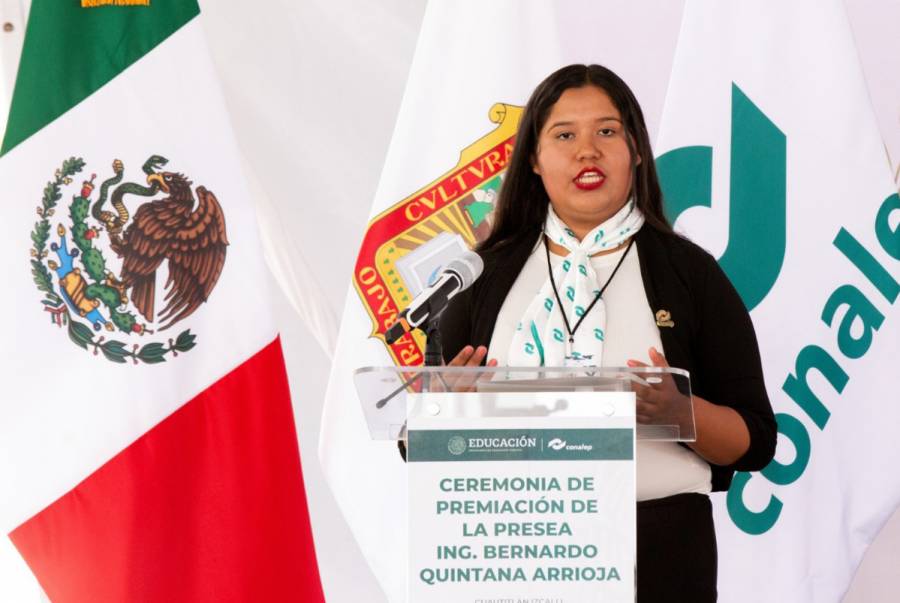 Conalep premia a estudiantes por excelencia académica, liderazgo, patriotismo, valor y servicio
