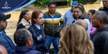 Recorre Ang&eacute;lica Moya zonas afectadas por intensas lluvias para brindar apoyo