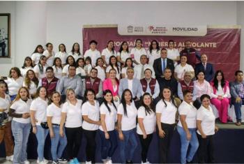 Se grad&uacute;a segunda generaci&oacute;n de “Mujeres al Volante”; trabajar&aacute;n en Ecatepec