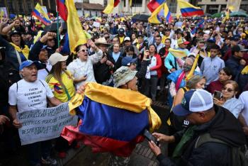 Protestas Pac&iacute;ficas en Colombia Contra las Medidas del Gobierno de Gustavo Petro