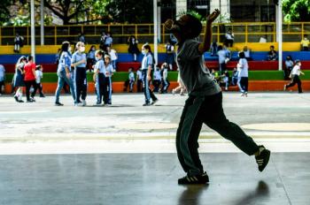 Sancionan a dos docentes en Leticia por maltrato f&iacute;sico y verbal a estudiantes