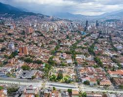 Trágico accidente en Medellín: Pareja fallece tras explosión