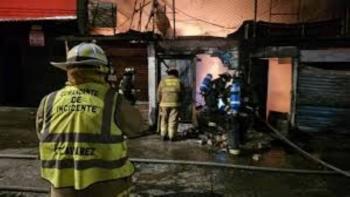 Incendio en chatarrer&iacute;a de municipio de Armenia deja un lesionado y da&ntilde;os materiales