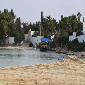 Encuentran a trece migrantes muertos frente a la costa de T&uacute;nez