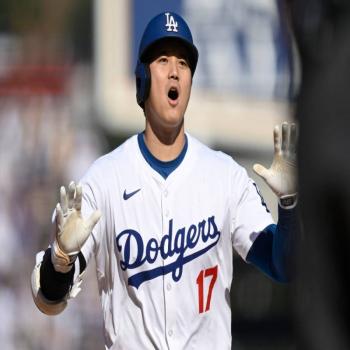 Subastan la pelota del r&eacute;cord de Ohtani en Grandes Ligas
