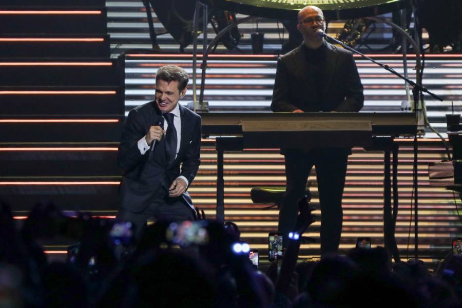 Cancelan concierto de Luis Miguel en Mazatl&aacute;n; as&iacute; es el proceso de reembolso