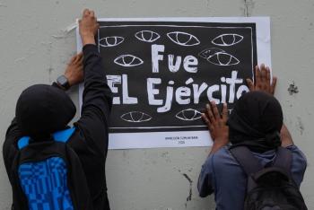 El gobierno de L&oacute;pez Obrador sigue sin responder: Padres de los 43 normalistas de Ayotzinapa contin&uacute;an con manifestaciones