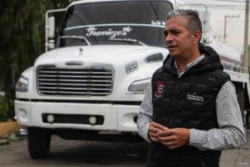Ecatepec emprende plan emergente de abasto de agua en pipas en la colonia Viento Nuevo