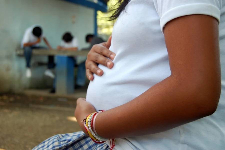 Tasa de fecundidad de adolescentes descendi&oacute; 30 por ciento en los &uacute;ltimos siete a&ntilde;os: Conapo