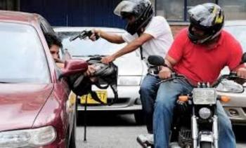 Denuncian aumento de robos por motoladrones y falta de medidas eficaces preocupan a concejala Diana Diago
