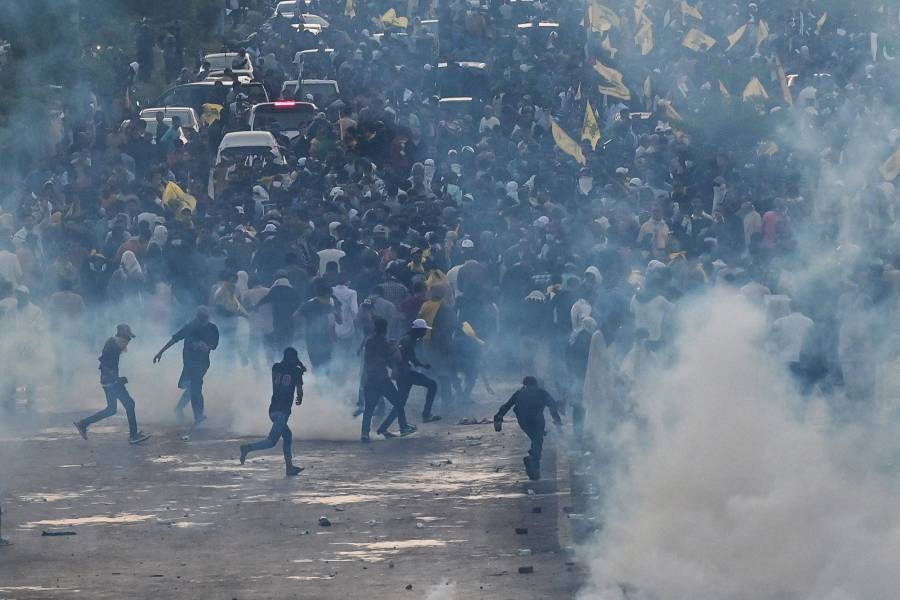 Israel amenaza con atacar con todas sus fuerzas al libanés Hezbolá