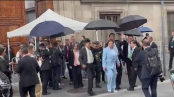 AMLO come con presidentes de Am&eacute;rica del Sur; estatarde sale de Palacio Nacional a su casa