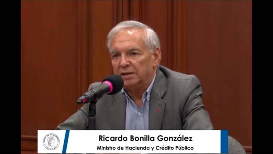 Banco de la Rep&uacute;blica baj&oacute; tasas de inter&eacute;s en 50 puntos b&aacute;sicos y las dej&oacute; en 10.25%