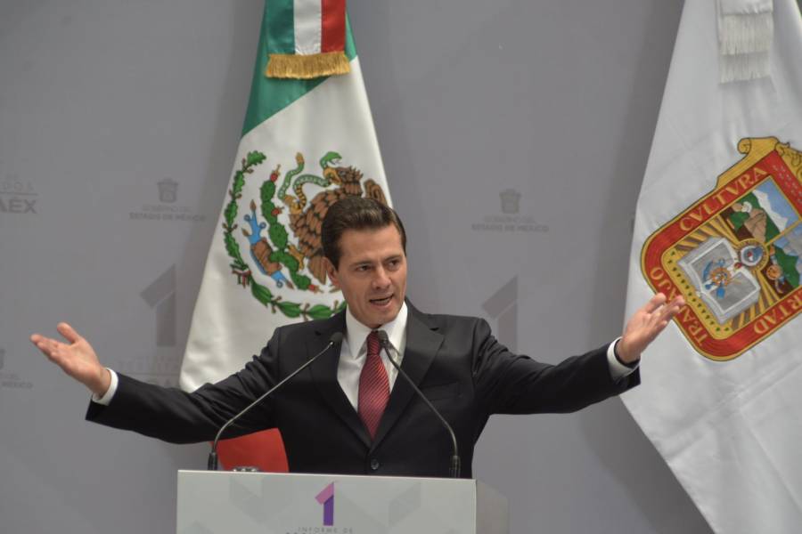 Peña Nieto reaparece y desea éxito a Sheinbaum tras asumir como presidenta de México