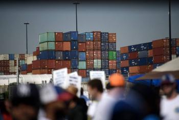 Comienza huelga en puertos de EE.UU. con consecuencias para el comercio