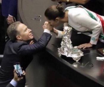 Beso en mano de Manuel Velasco, fue en reciprocidad, explica Sheinbaum