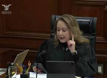Corte pretende desconocer el poder reformador de la Constituci&oacute;n, acusa ministra Esquivel