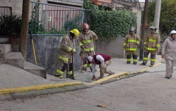 Atienden fuga de hidrocarburo en Tultitl&aacute;n por toma clandestina