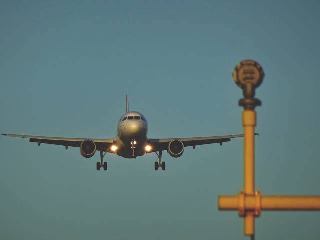 Arriba vuelo con 117 colombianos evacuados de L&iacute;bano
