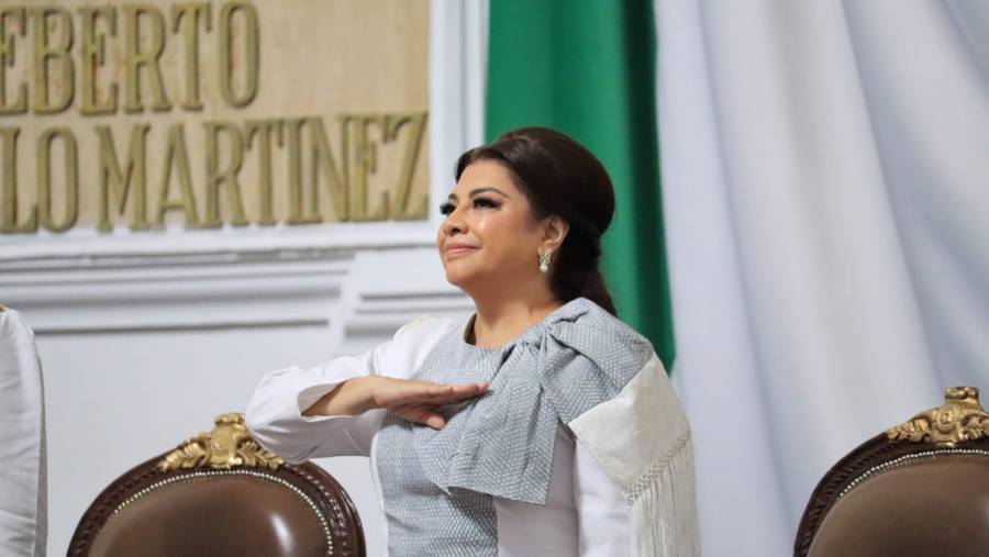 Clara Brugada toma protesta como jefa de Gobierno de la CDMX