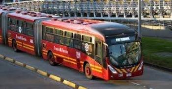 Alerta en Bogotá: Denuncian robos en transmilenio mediante 