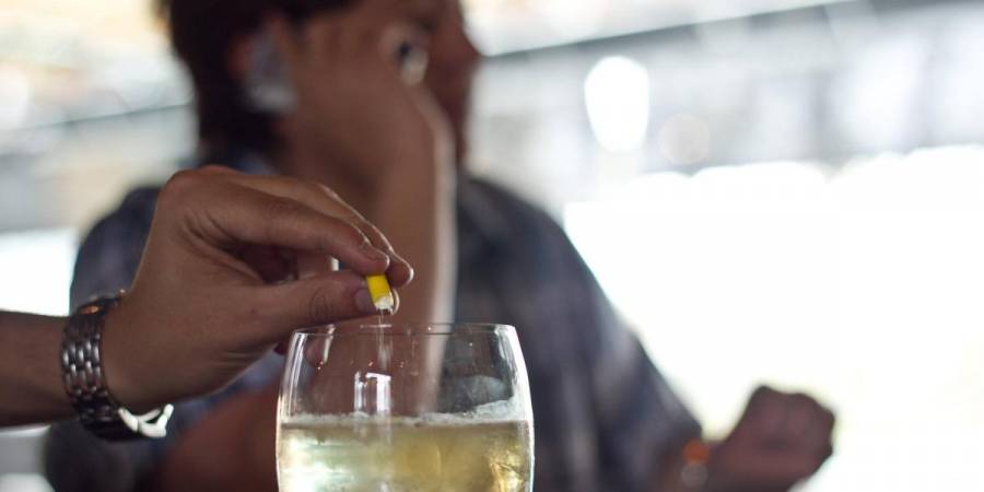 Drogados y despojados: Cuatro extranjeros víctimas de hurto en Medellín