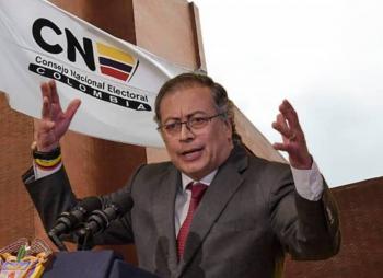 Investigaci&oacute;n del CNE complica situaci&oacute;n del presidente de Ecopetrol, Ricardo Roa