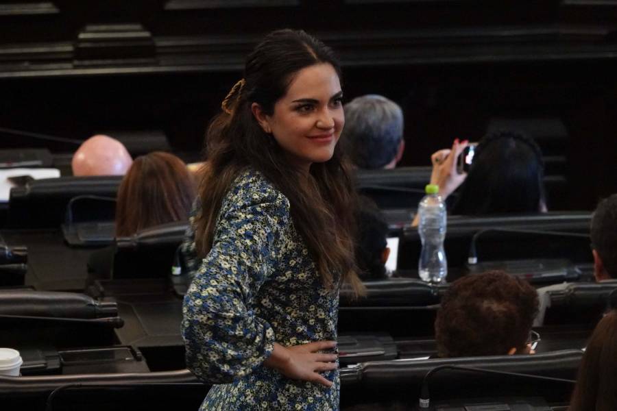 Andrea Chávez denunciará al caricaturista Antonio Garci, por presuntamente difundir imagen erótica falsa con su rostro