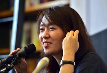 Han Kang, primera surcoreana en ganar el Nobel de Literatura
