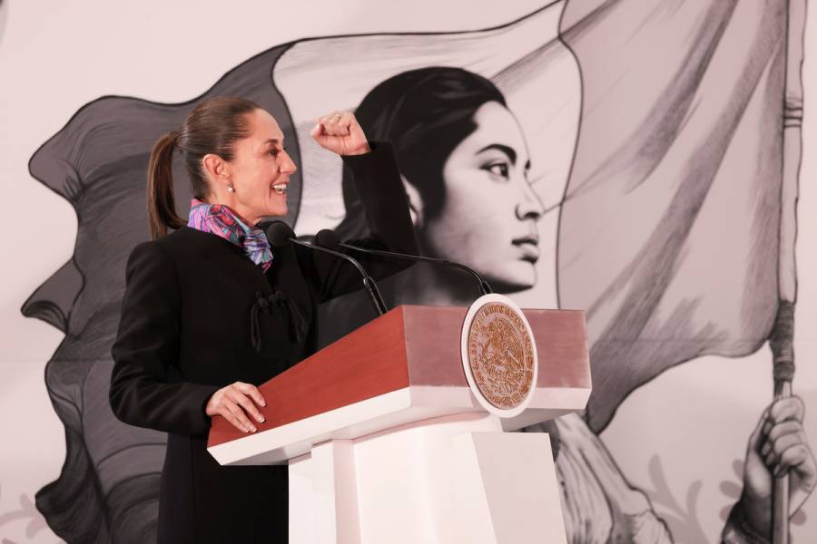 Claudia Sheinbaum conmemora 200 años de la República