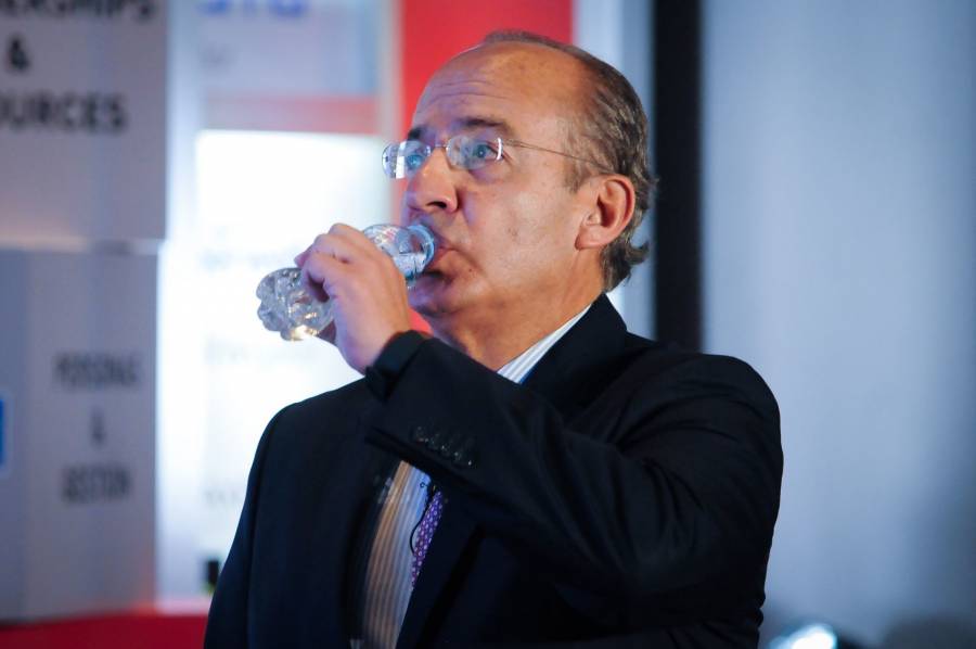 Felipe Calder&oacute;n critica la 