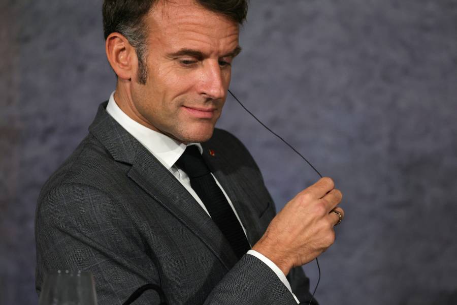 Macron urge al presidente iraní a apoyar 