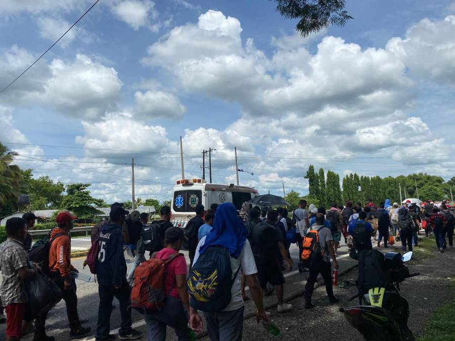 Caravana ‘Dios nos Guía’ avanza hacia la Ciudad de México en busca de apoyo y mejores oportunidades