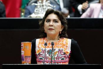 Impulsan reforma para incluir en la Constituci&oacute;n el t&eacute;rmino “Presidenta”
