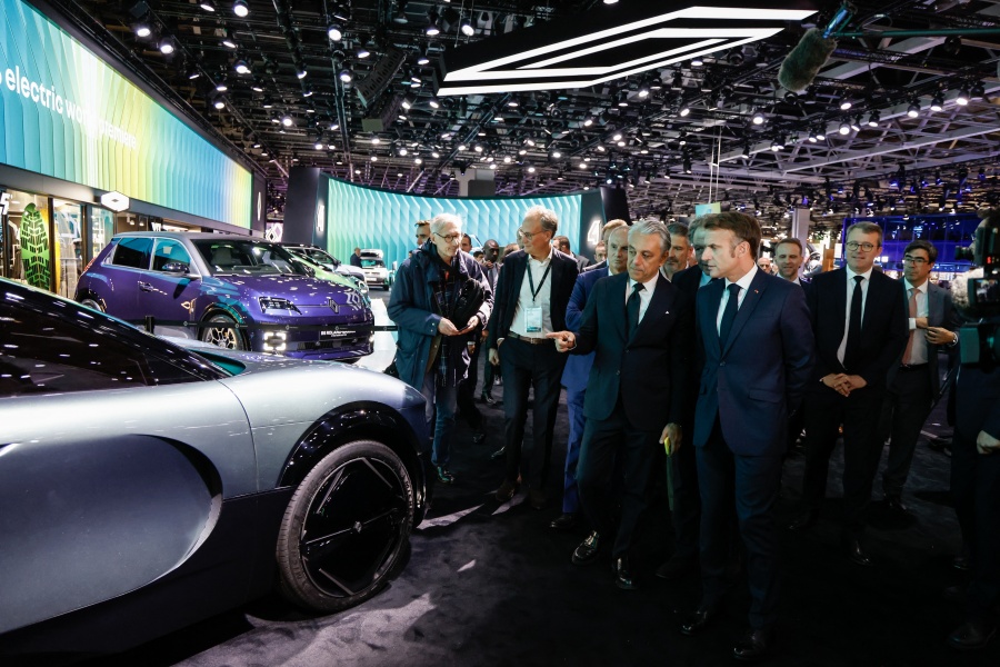 Renault presenta una versión eléctrica de su mítico modelo R4