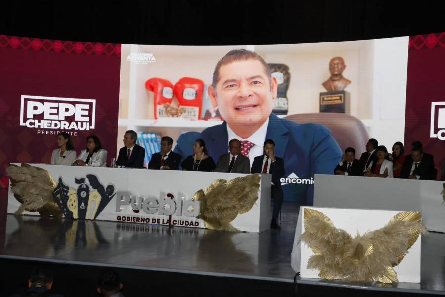 Gobernar con honestidad y sin privilegios, pide Armenta a Chedraui